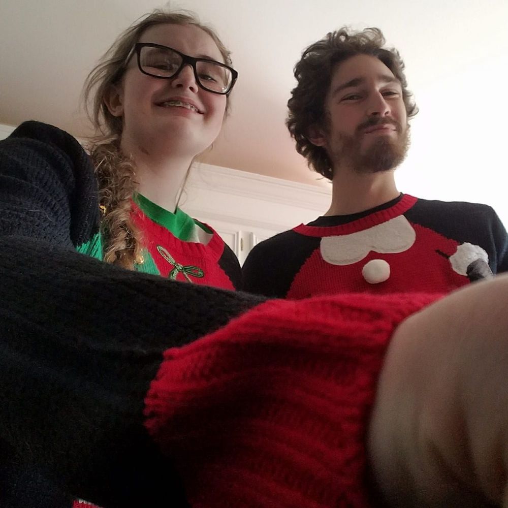 Meet your Posher, Maxwell